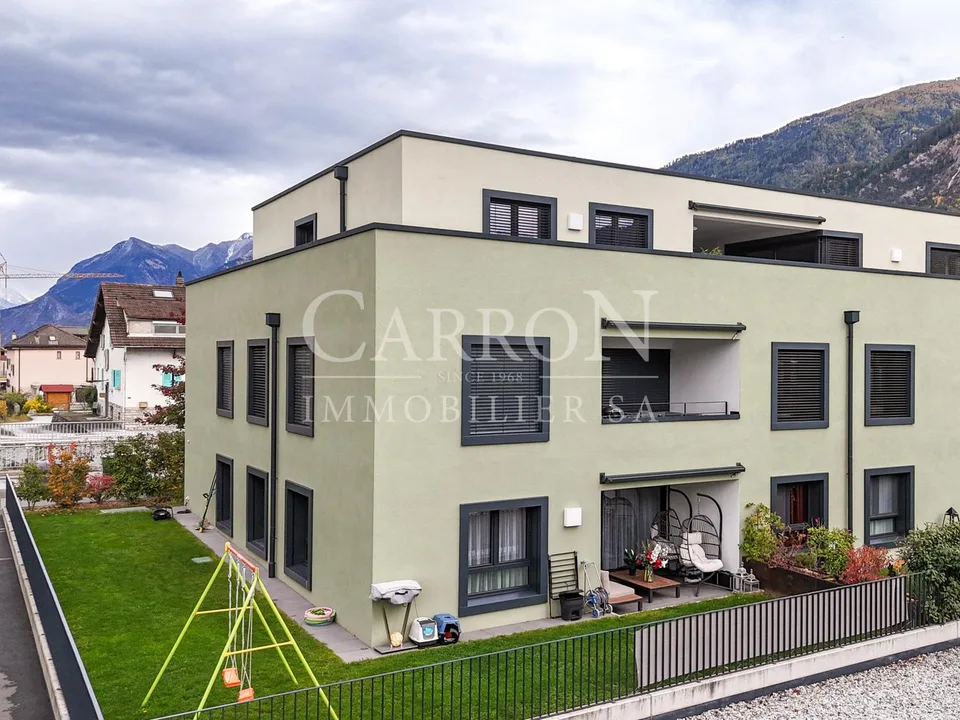 2.5 pièces moderne et lumineux avec terrasse à Uvrier