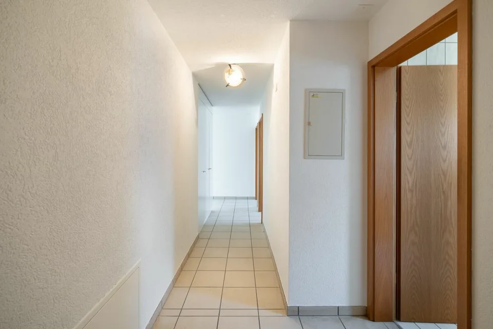 Bright 3.5-room apartment with balcony in Safnern