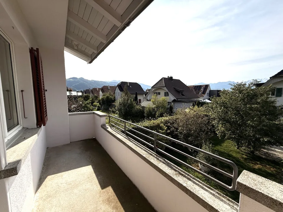 Stylishly modernized semi-detached house with high-quality construction, garden, and plenty of living quality