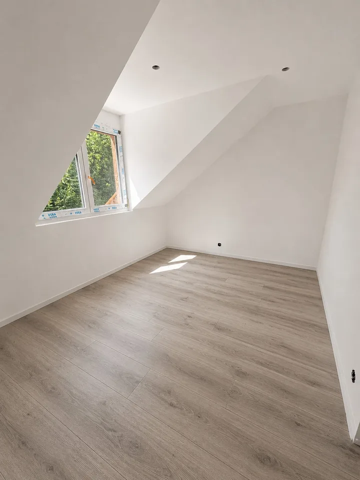 Appartamento MINERGIE di 3.5 locali in mansarda con balcone (lotto 5) / in