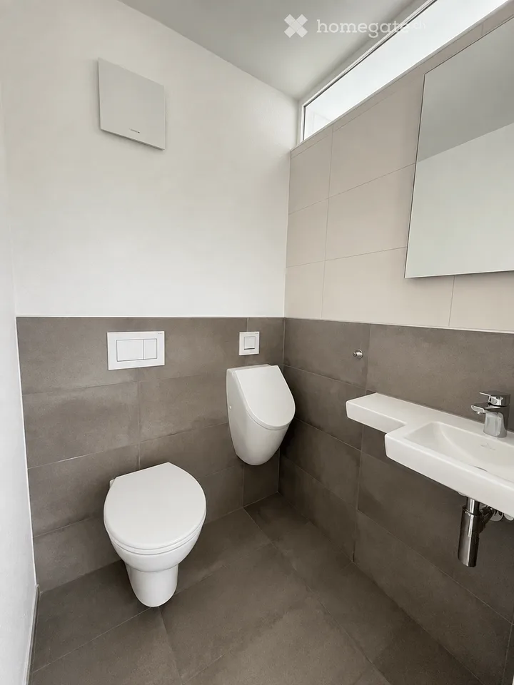 Helle 3.5-Zimmer-Wohnung mit Balkon und schöner Aussicht in Dornach
