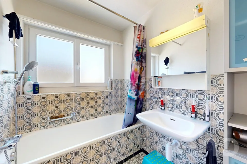 Well-maintained multi-family house with 9 apartments in Schwarzenbach SG