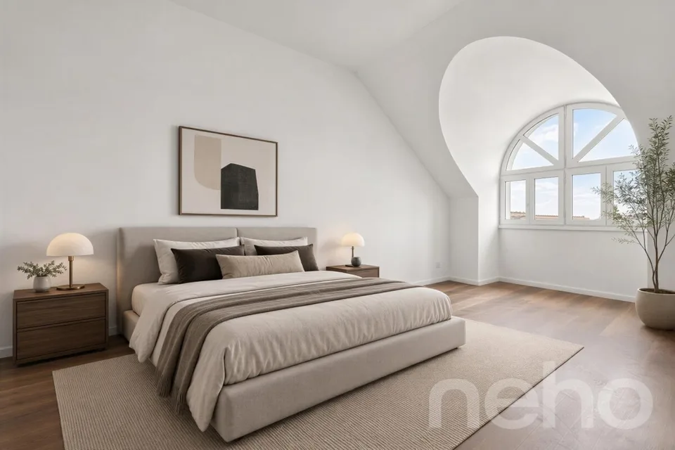 Attic apartment with spectacular lake and panoramic views in attractive location