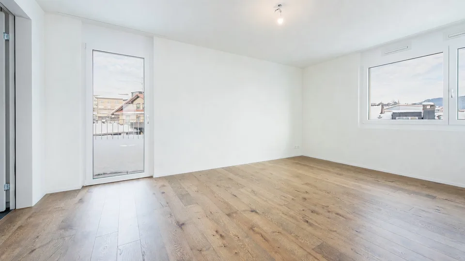 Procedura di offerta | Appartamento in proprietà esclusiva con jacuzzi & vista a lunga distanza inalterata