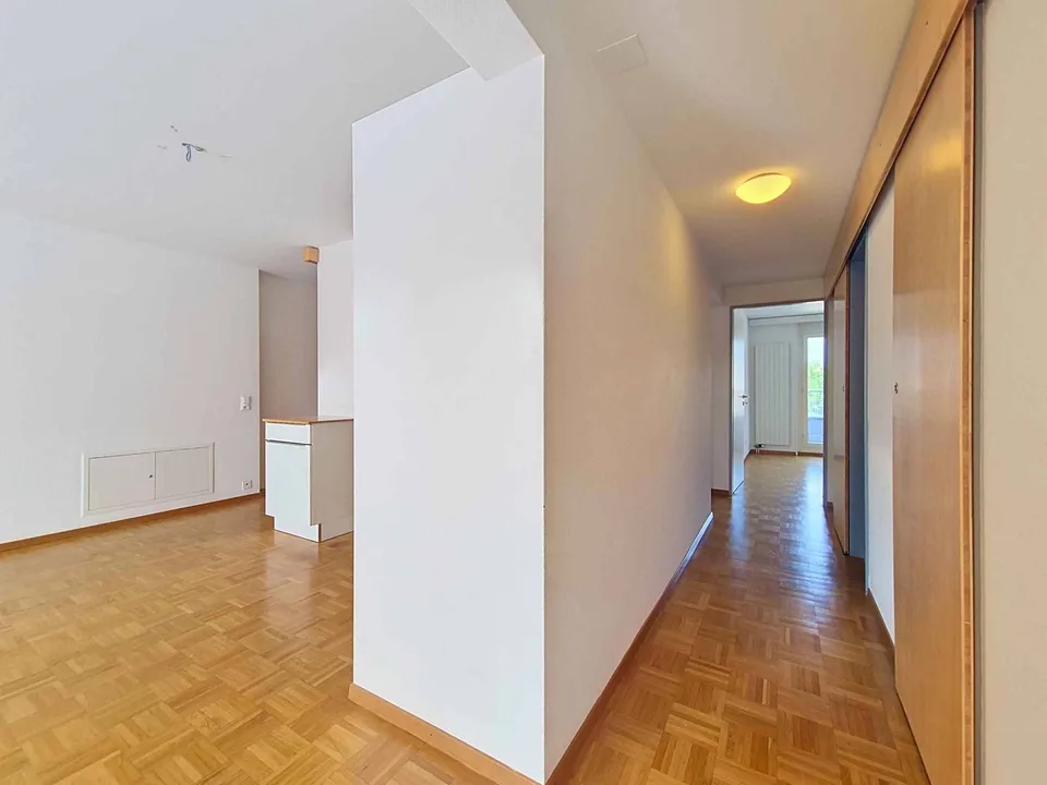 Elegantes 4,5-Zimmer-Apartment mit zwei Balkonen im Herzen von Yverdon-les-Bains