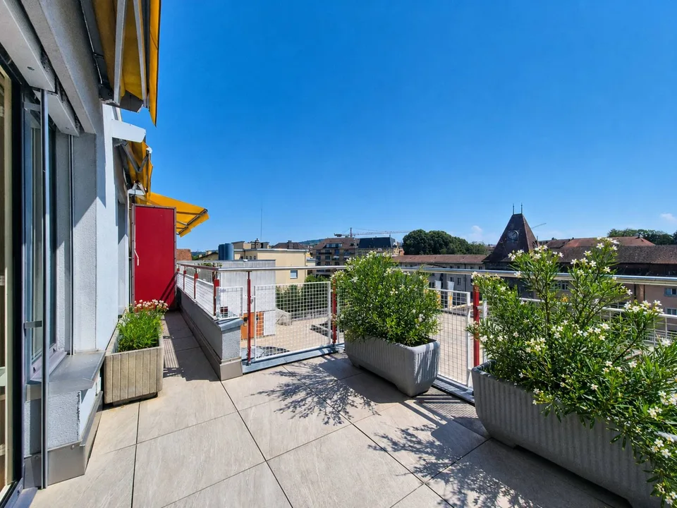 Elegantes 4,5-Zimmer-Apartment mit zwei Balkonen im Herzen von Yverdon-les-Bains