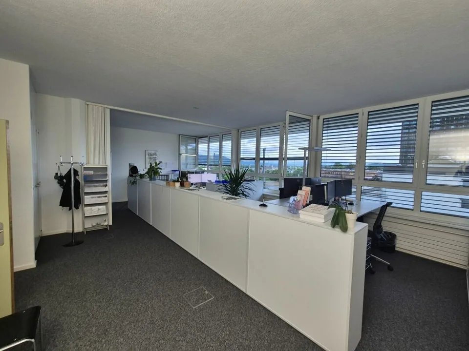 Grosszügige Bürofläche mit flexibler Raumaufteilung