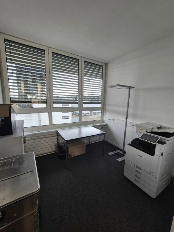 Grosszügige Bürofläche mit flexibler Raumaufteilung