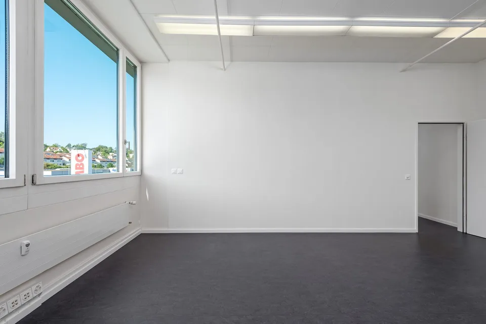 Raum für Ideen: Charmantes Büro mit 3 Zimmern