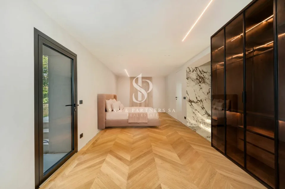 Exklusives Duplex mit Pool