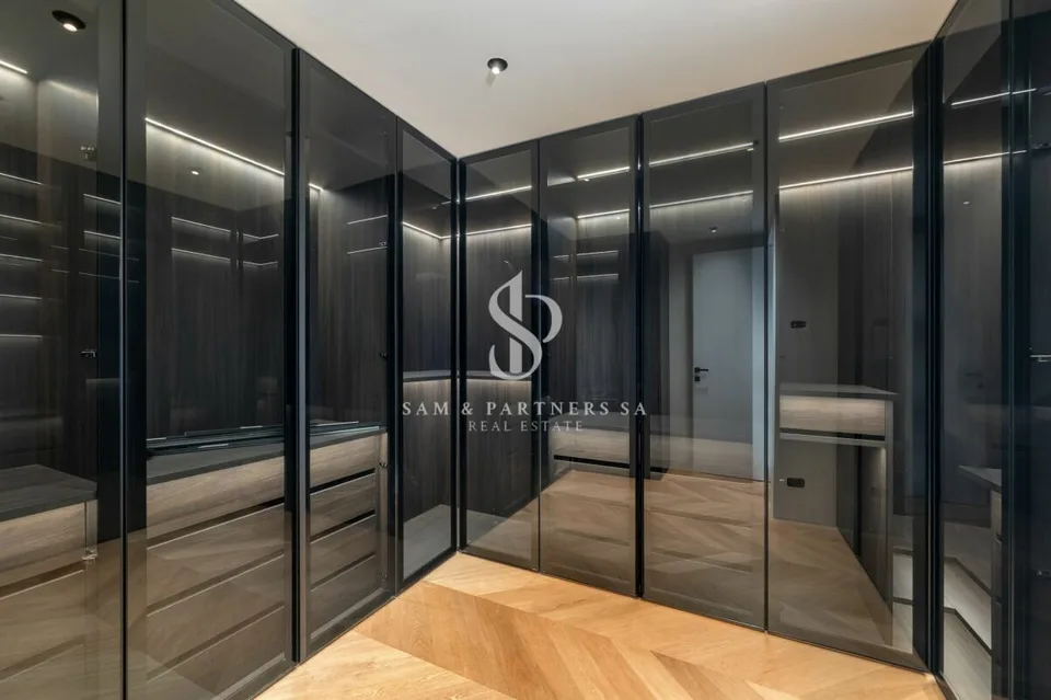 Exklusives Duplex mit Pool