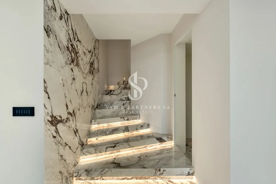 Exklusives Duplex mit Pool
