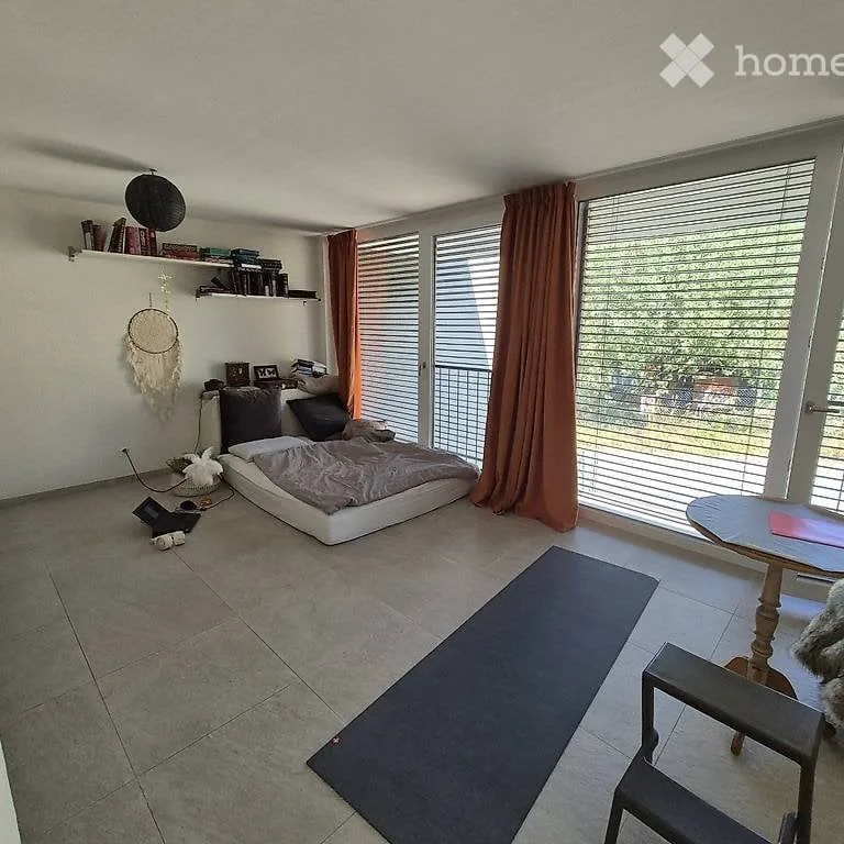 Zu vermieten schönes helles Studio in Chavornay CHF 1250. NK