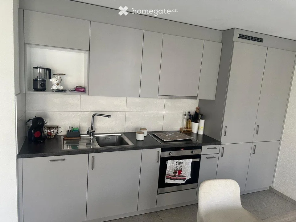 Zu vermieten schönes helles Studio in Chavornay CHF 1250. NK