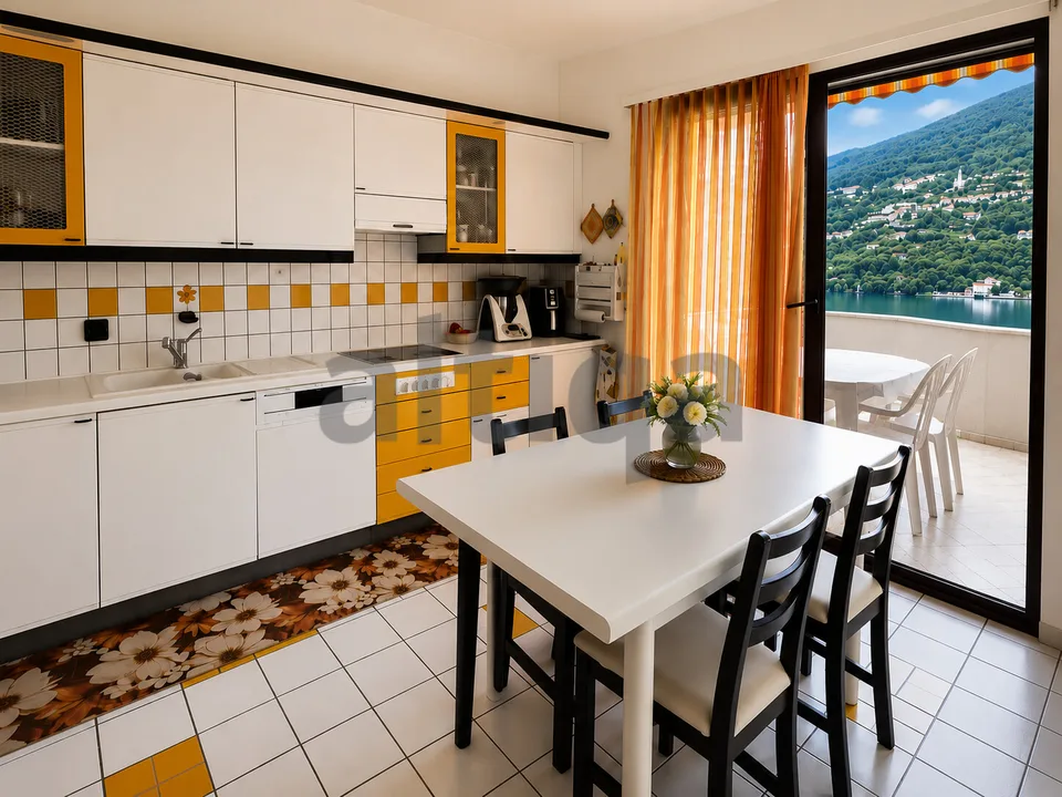 VILLA MIT SEEBLICK - ZWEITWOHNSITZ