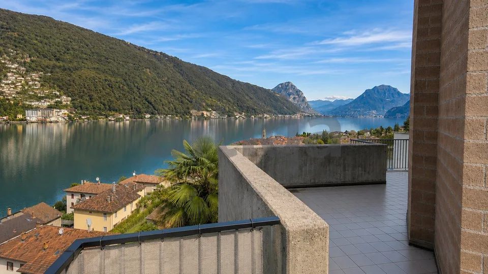 VILLA CON VISTA LAGO - RESIDENZA SECONDARIA