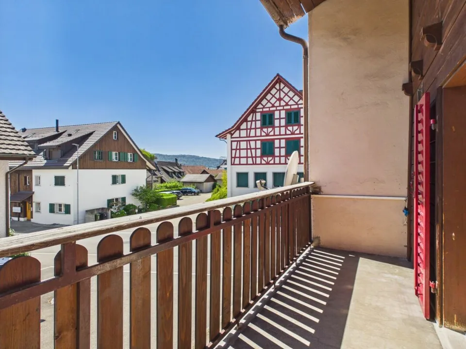 ZWEIFAMILIENHAUS MIT ATTRAKTIVEM MIETPOTENZIAL AN ZENTRALER LAGE
