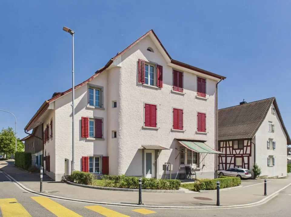 ZWEIFAMILIENHAUS MIT ATTRAKTIVEM MIETPOTENZIAL AN ZENTRALER LAGE