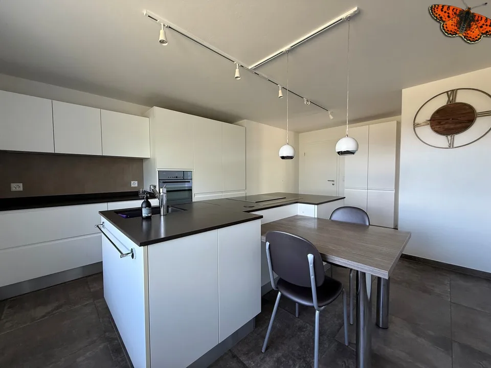 3½ ZIMMER - Mit Garten