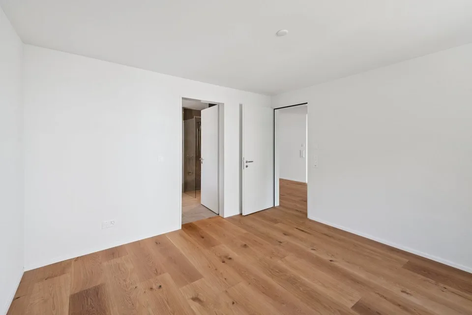 Appartamento moderno 4,5 locali con tre balconi coperti