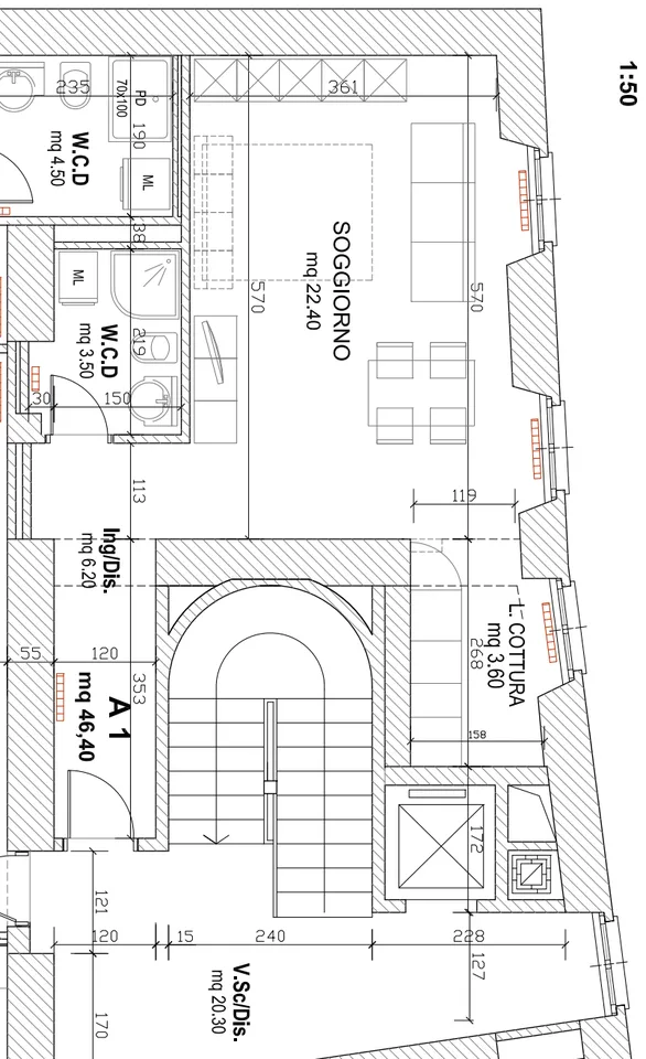 Raffiniertes Möbelstudio in einem Haus aus dem Jahr 1920