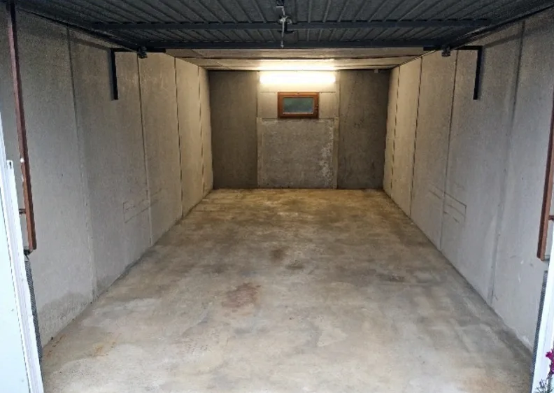 Garage singolo in affitto
