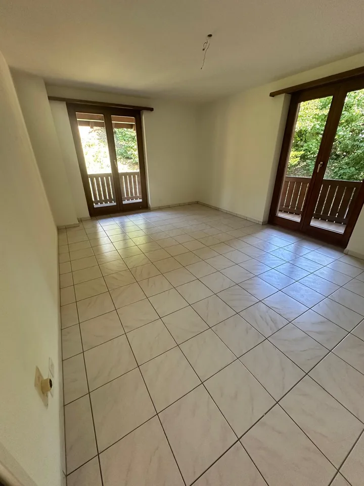 Charmante 4.5 Zimmer Wohnung mit grosser Laube - ab sofort verfügbar!