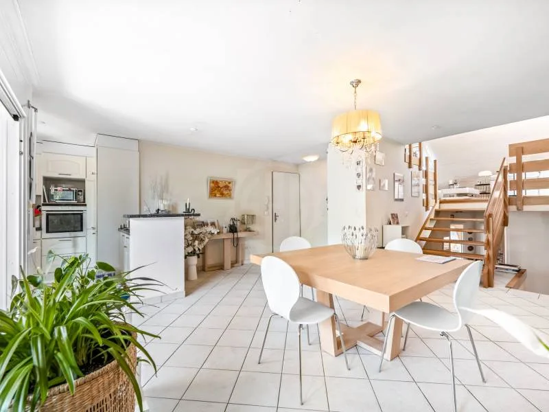 Appartement mit Durchgang - Nyon