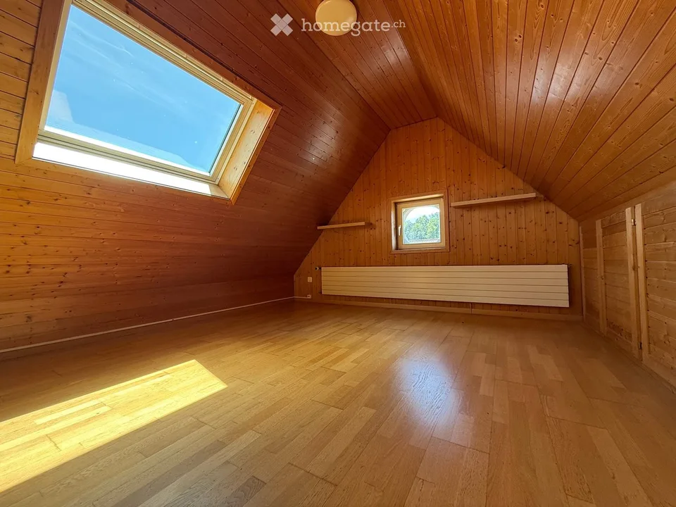 Helle 5.5-Zimmer-Wohnung im 2. OG in Niederglatt