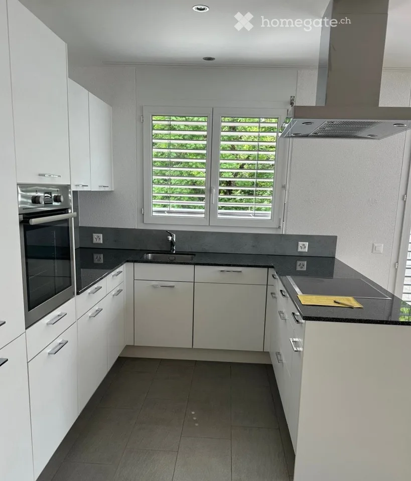 Appartement moderne 3.5 pièces avec balcon à Recherswil – disponible immédiatement !