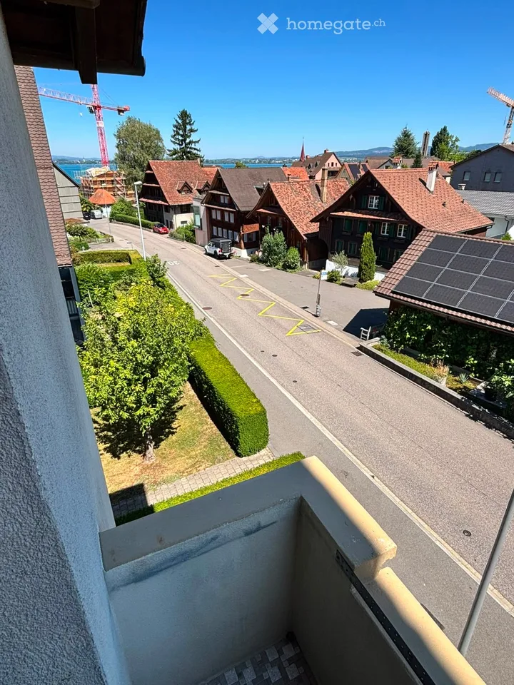 Appartamento arredato di 3,5 locali in una zona tranquilla a Zug