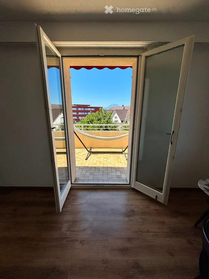 Möblierte 3.5-Zimmer-Wohnung in ruhiger Lage in Zug