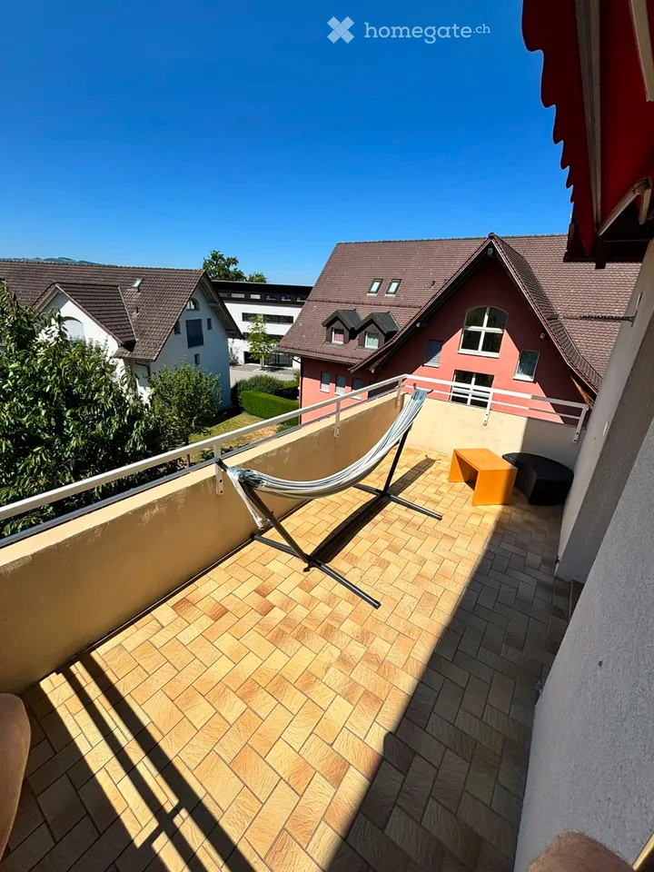 Appartamento arredato di 3,5 locali in una zona tranquilla a Zug