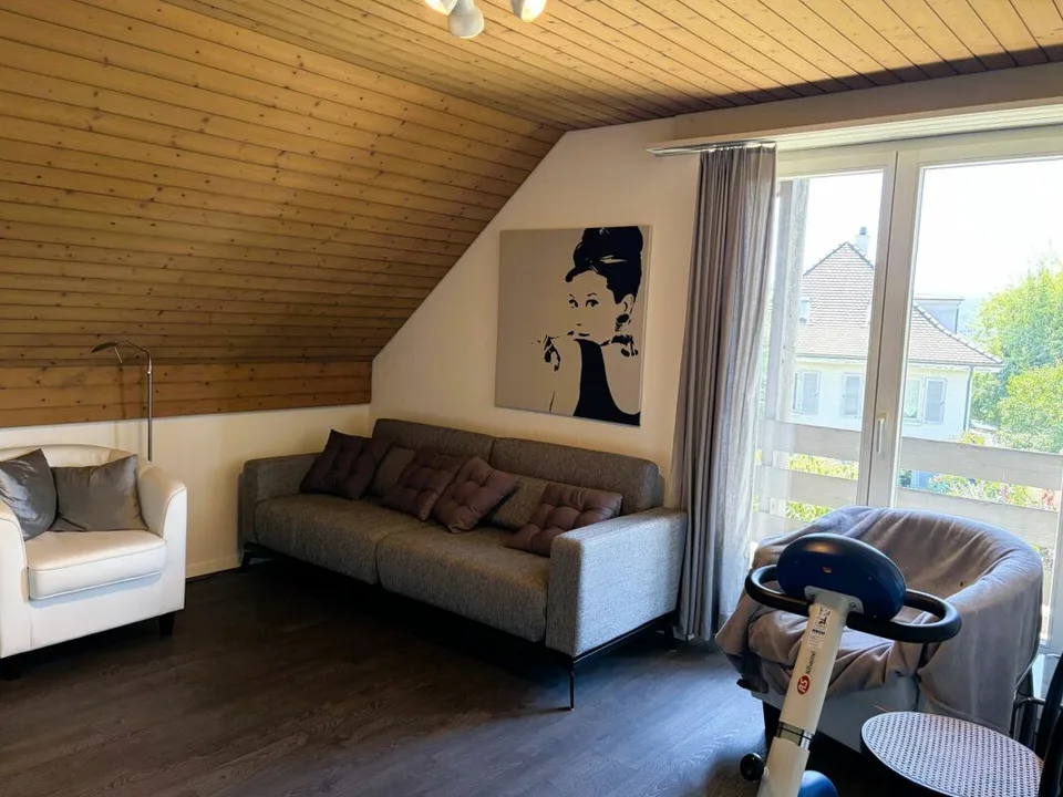 703 m² building land or 4.5-room single-family house in need of renovation in a popular residential area