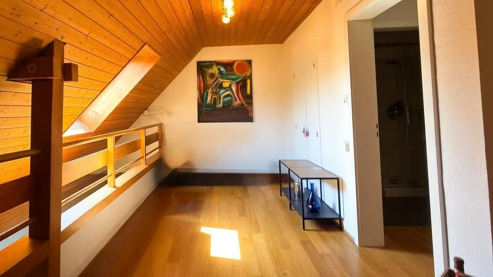 6.5-Zimmer-Maisonettewohnung mit Cheminée und zwei Balkonen in Riehen
