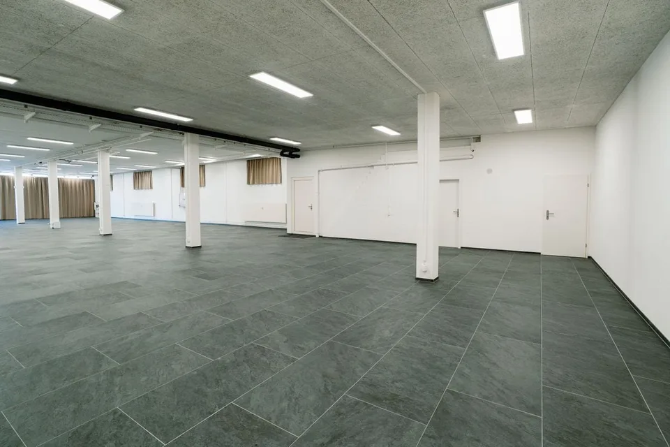 Showroom dans un excellent emplacement dans le canton de Zoug