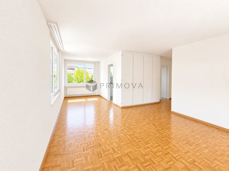 Lichtdurchflutete Wohnung mit Weitsicht an beliebter Lage in Horw zum mit gestalten!