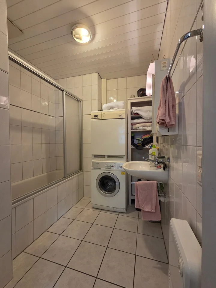 Stilvolle 5-Zimmerwohnung mit Altbaucharme im Herzen von Interlaken