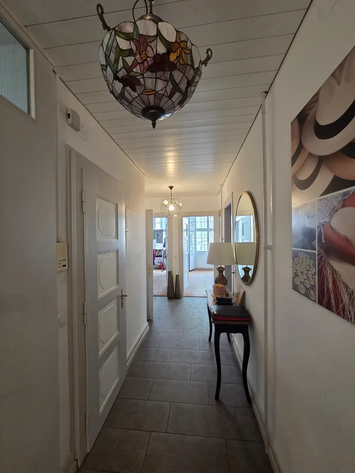 Stilvolle 5-Zimmerwohnung mit Altbaucharme im Herzen von Interlaken