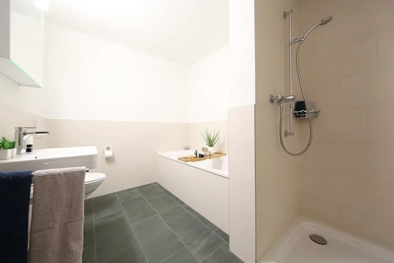 Moderne Wohnung mit eigenem Waschturm