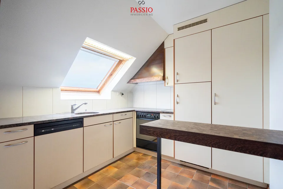 Maison d'habitation, de travail et de développement avec un potentiel d'utilisation polyvalent