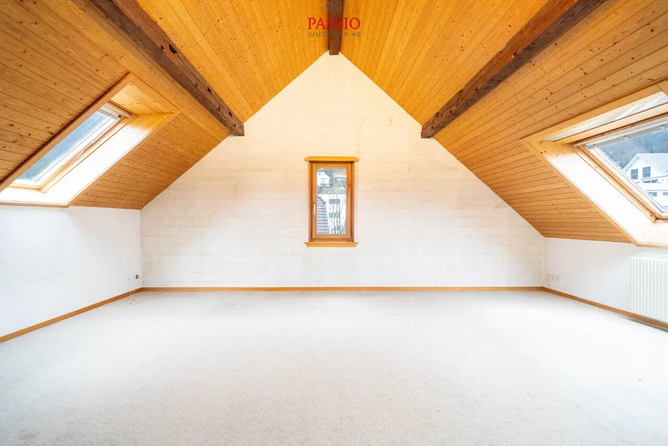 Maison d'habitation, de travail et de développement avec un potentiel d'utilisation polyvalent