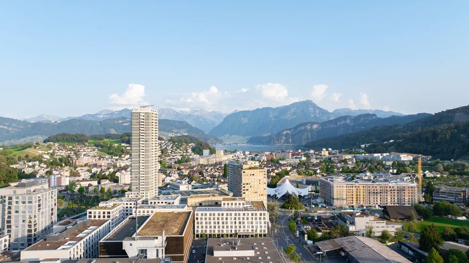 PilatusTower Kriens: 2.5-Zimmer-Wohnung im 31. OG mit Blick auf den Vierwaldstättersee