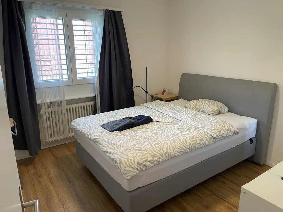 Gemütliche 2.5-Zimmer-Wohnung mit Balkon in Regensdorf  sofort verfügbar!