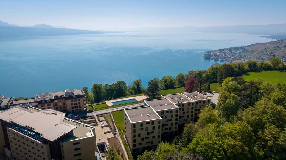 Un vero gioiello di 2,5 locali con ampio balcone e vista mozzafiato sul Lago di Ginevra