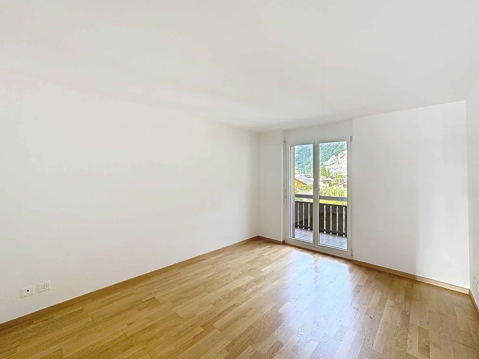 Ampio appartamento di 4.5 locali con 137.7 m2, soppalco e balconi coperti