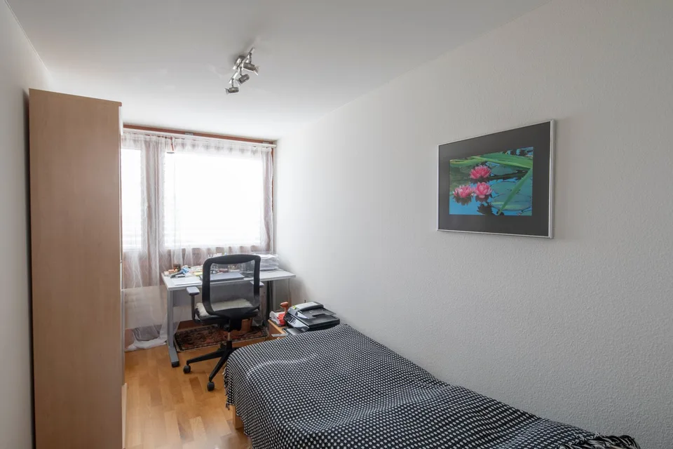 Charming 5½-room row house in Therwil for sale