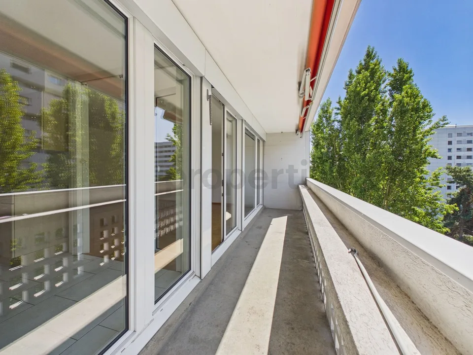 Appartement de 3,5 pièces rénové avec balcon, Spreitenbach