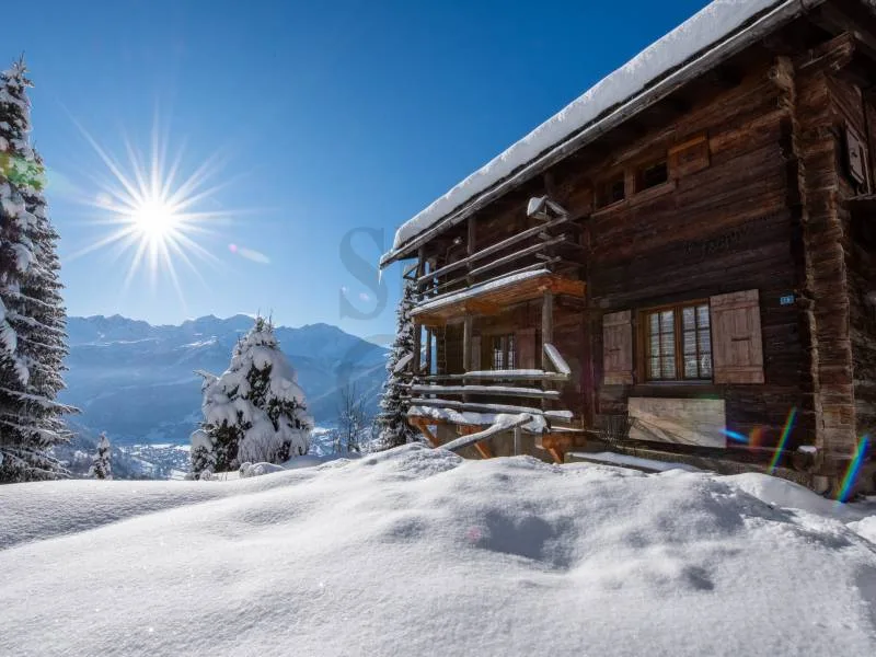 Typisches Chalet mit atemberaubendem Blick