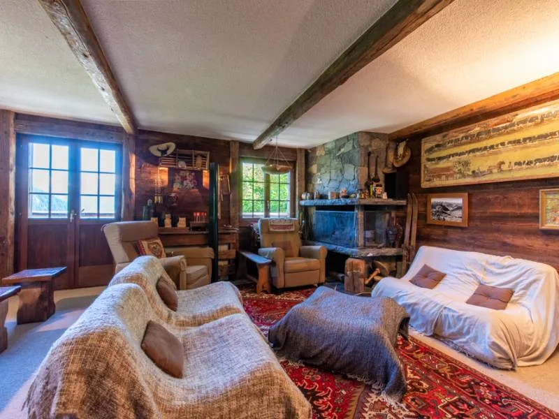 Typisches Chalet mit atemberaubendem Blick